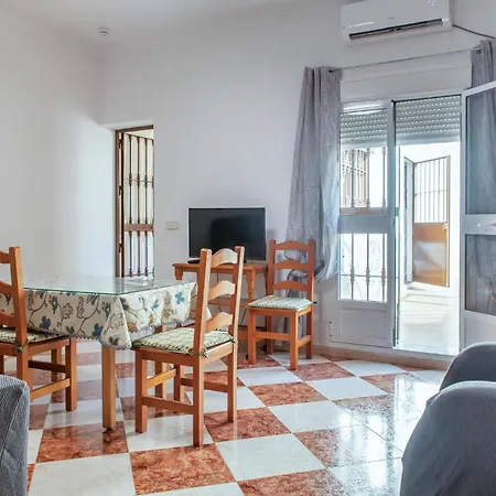 2 Bedroom In * Alcala del Rio